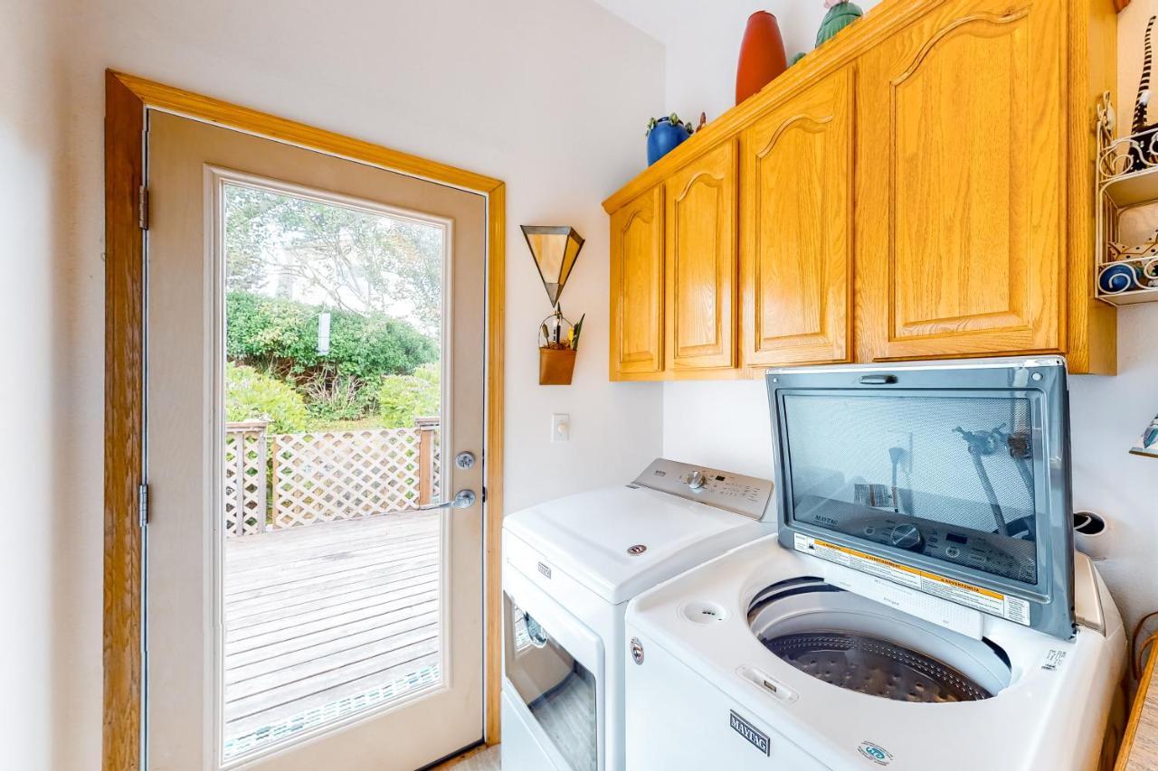 Js Beach House Линкън Сити Екстериор снимка